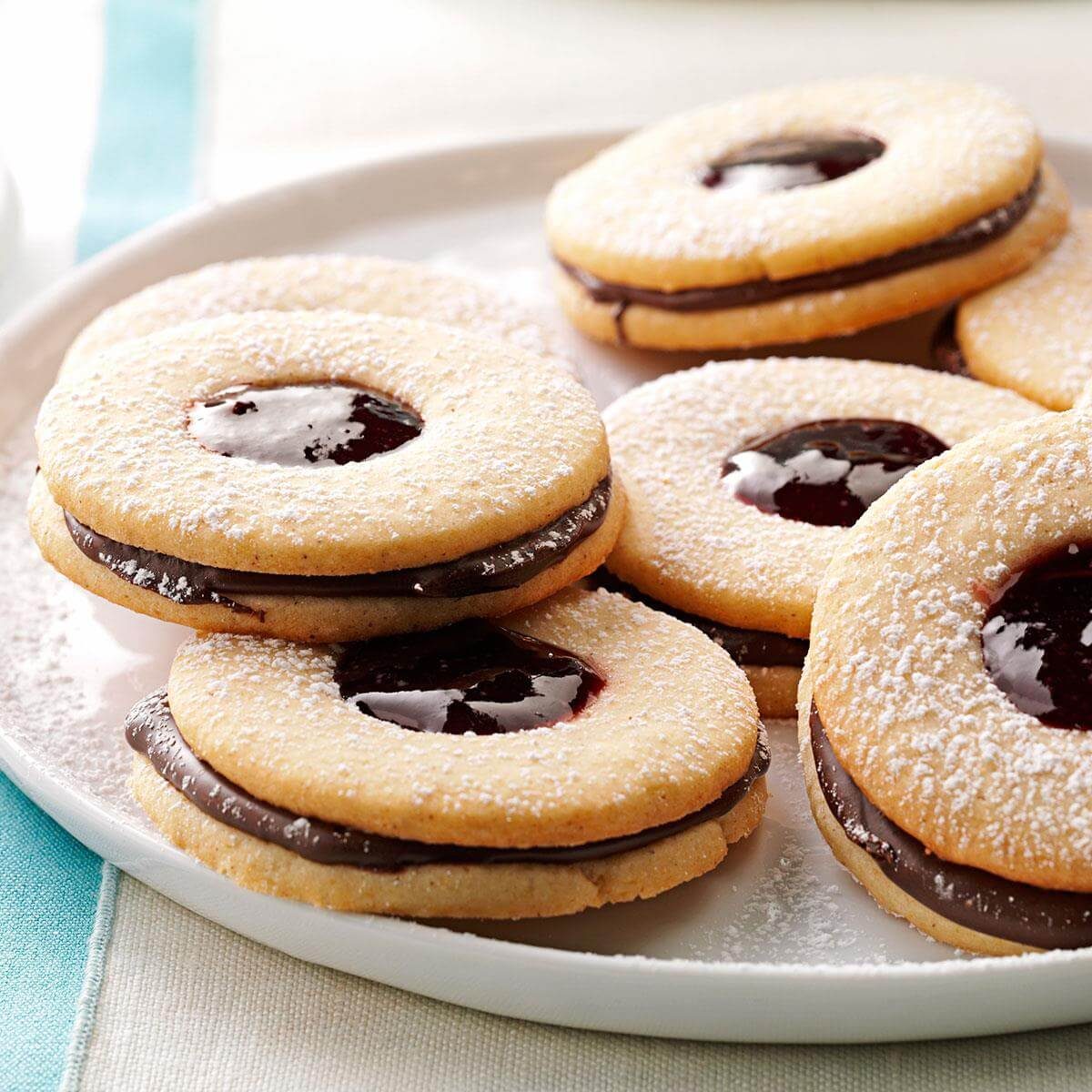 Alaska: Chocolate Linzer Cookies 