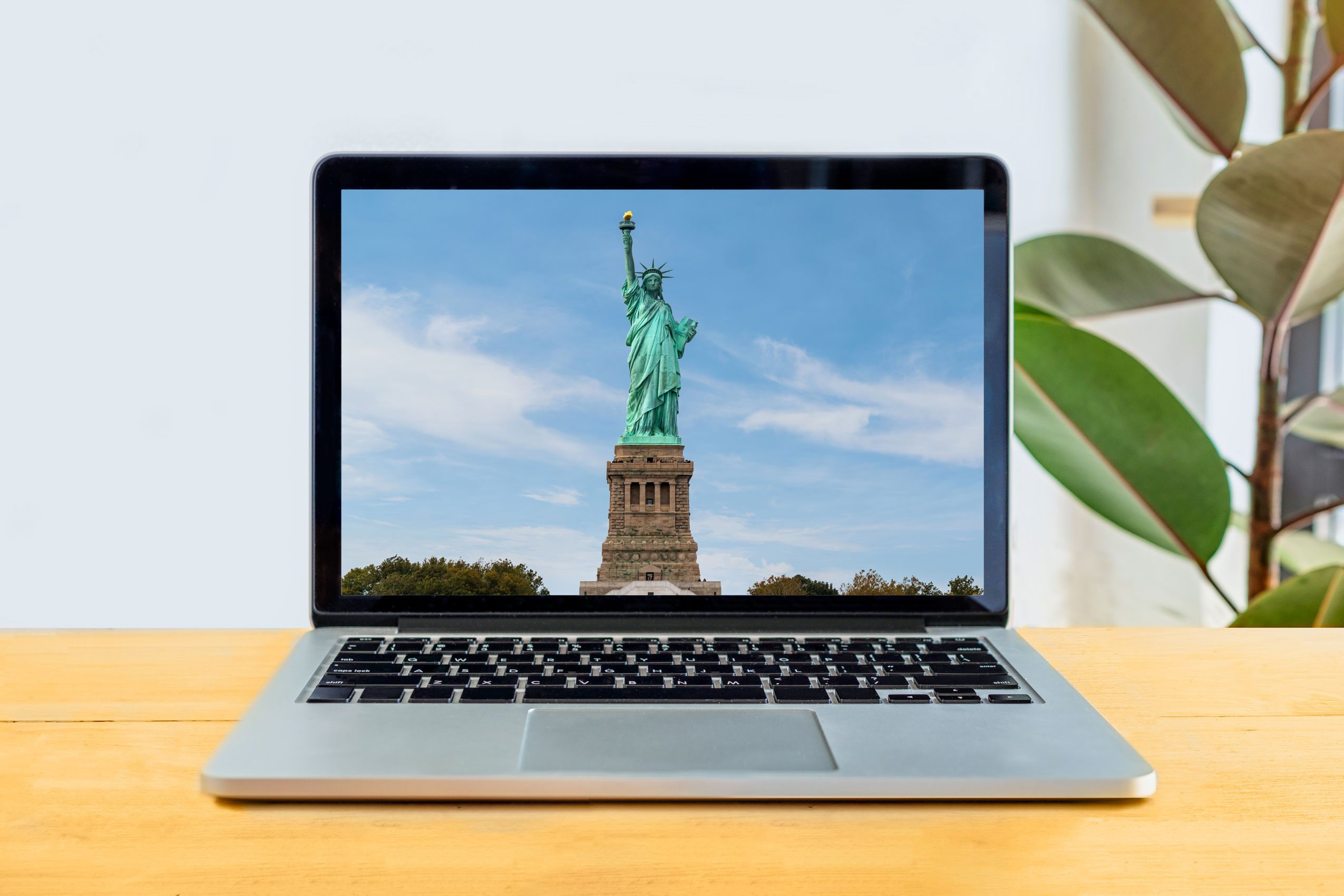 13 U.S. Landmark Virtual Tours You Can Take from the Couch
